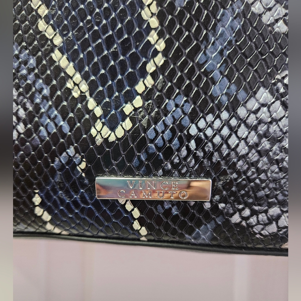 Vince Camuto Emily Snakeskin Tote - Like NEW - Picture 4 of 9